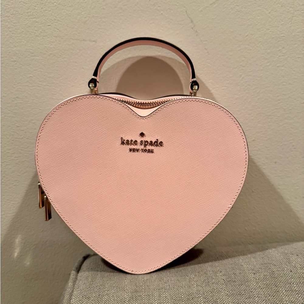 Kate Spade Heart Crossbody w/ strap extenders